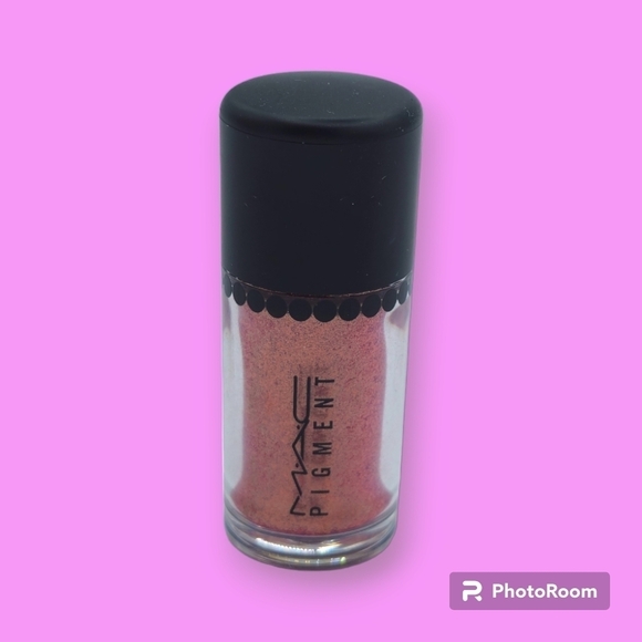 MAC Cosmetics Rose Pigment - Picture 1 of 4